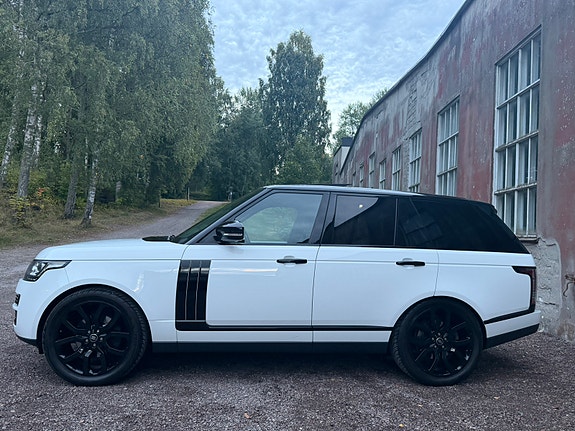 Land Rover Range Rover 7 of 30