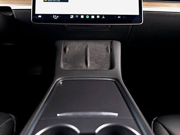 Tesla Model 3 17 of 26