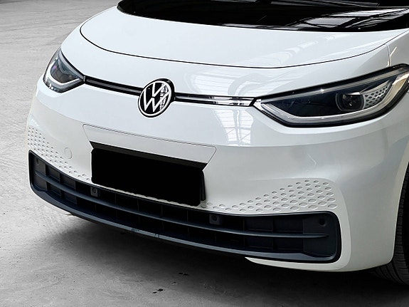 Volkswagen ID.3 2 of 30