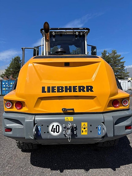 Liebherr L 538 3 of 8