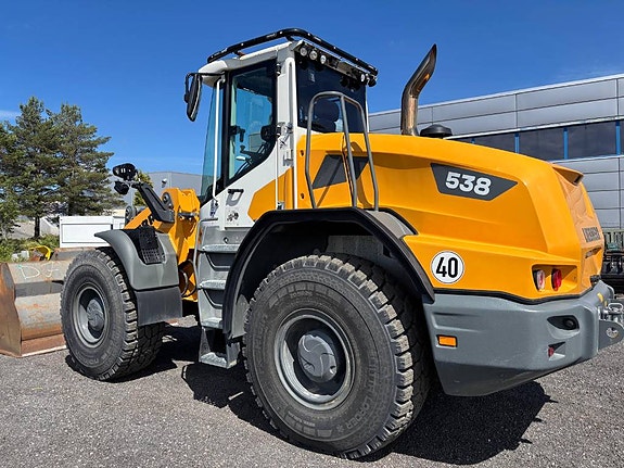 Liebherr L 538 2 of 8