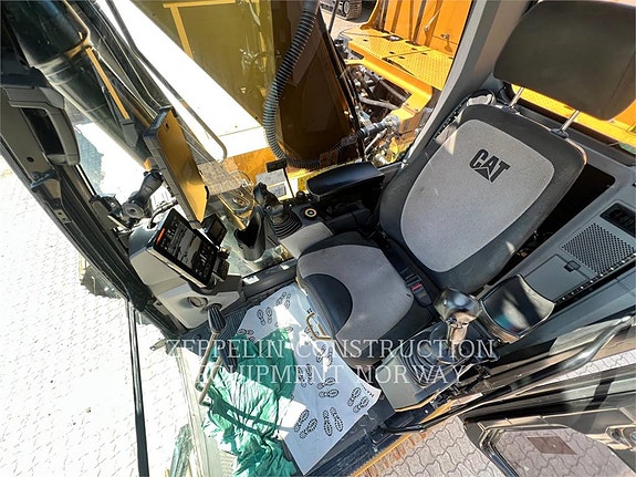 Cat 320-07 8 of 19