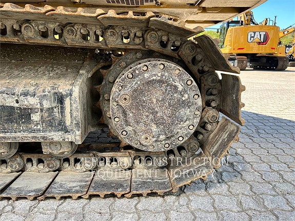 Cat 320-07 17 of 19