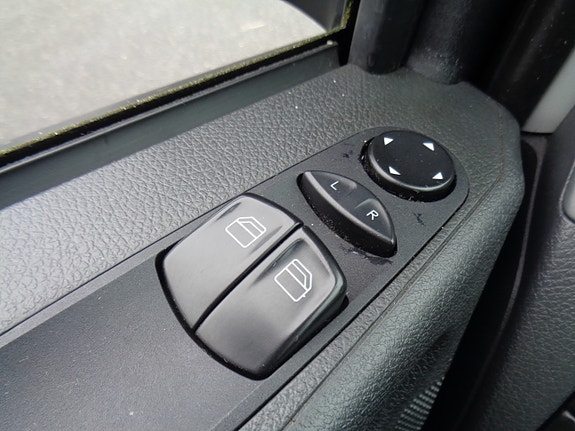 Mercedes-Benz Vito 113 16 of 30