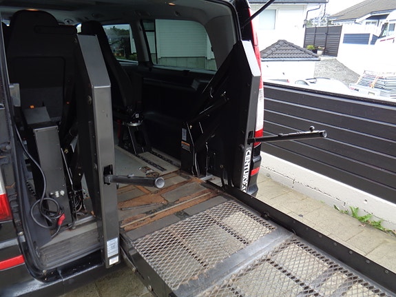Mercedes-Benz Vito 113 26 of 30