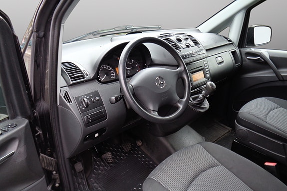 Mercedes-Benz Vito 113 12 of 30