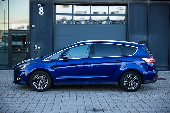 Ford S-MAX 10 of 30
