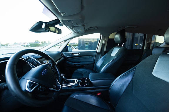 Ford S-MAX 22 of 30