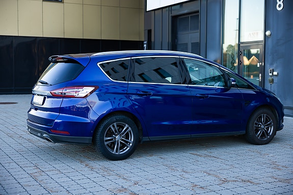 Ford S-MAX 13 of 30
