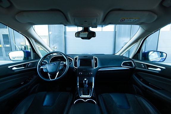 Ford S-MAX 27 of 30