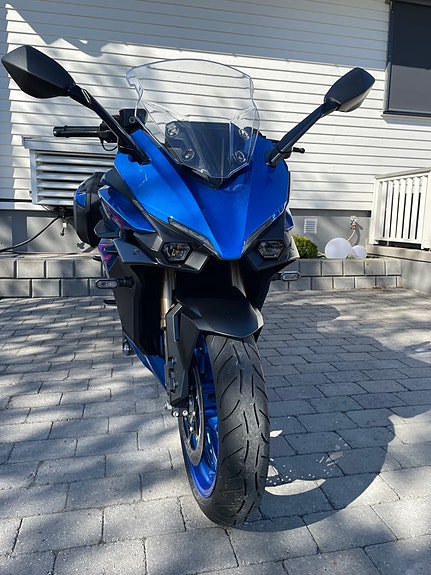 Suzuki GSX-S 1000 GT 3 of 9