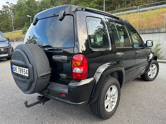 Jeep Cherokee 4 of 12