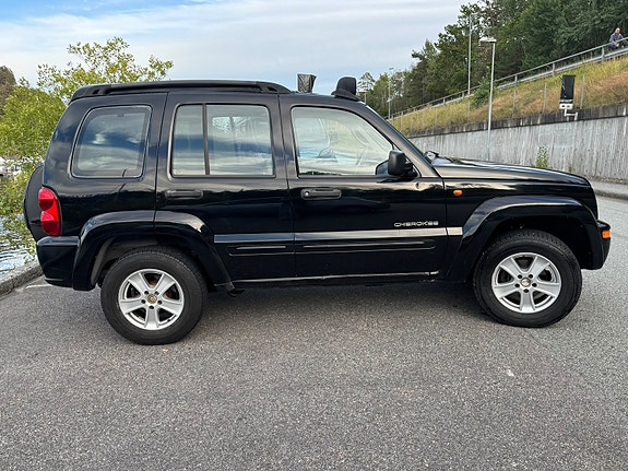 Jeep Cherokee 5 of 12
