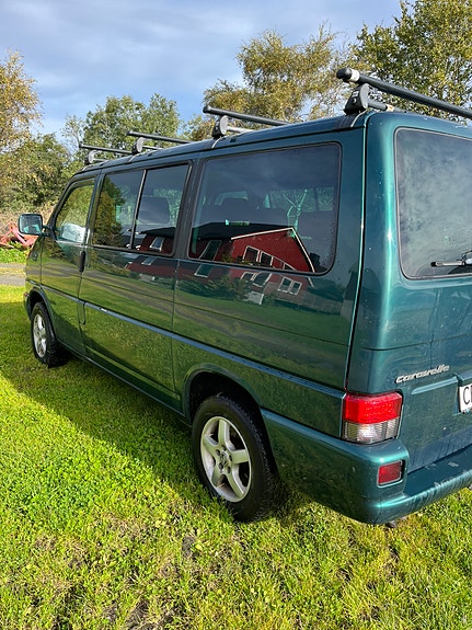Volkswagen Caravelle 5 of 15