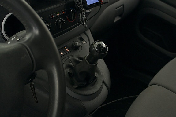 Peugeot Partner 11 of 21