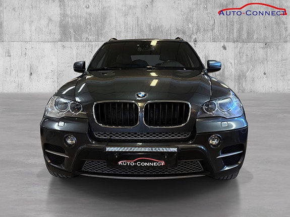 BMW X5 2 of 28