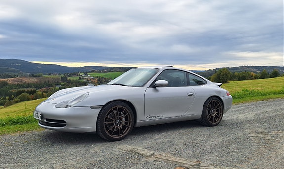 Porsche 911 10 of 16