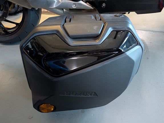 Suzuki GSX-S 1000 GT 10 of 11