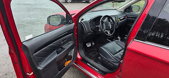 Mitsubishi Outlander 8 of 24