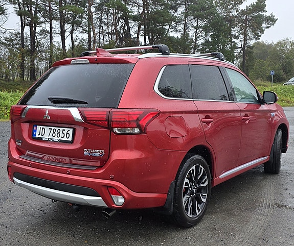 Mitsubishi Outlander 3 of 24