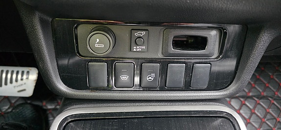 Mitsubishi Outlander 12 of 24