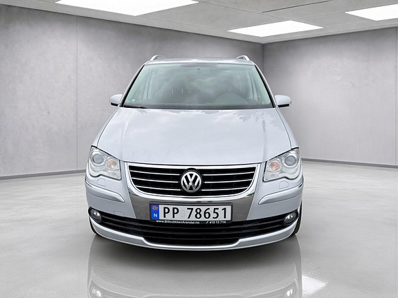 Volkswagen Touran 3 of 11