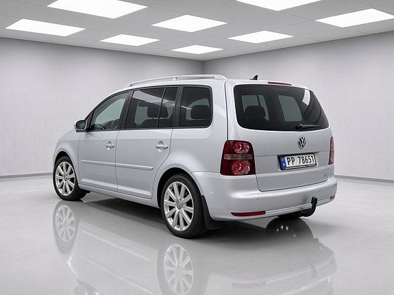 Volkswagen Touran 5 of 11