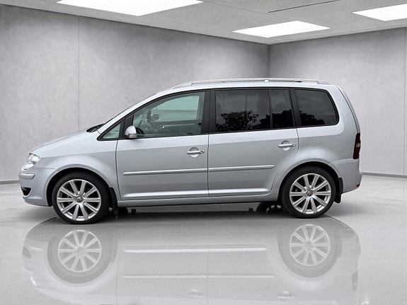 Volkswagen Touran 7 of 11
