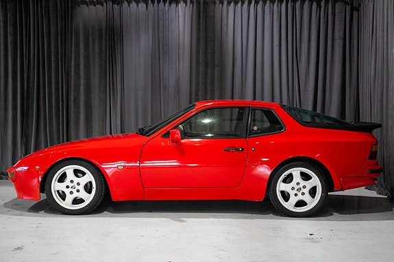 Porsche 944 3 of 30