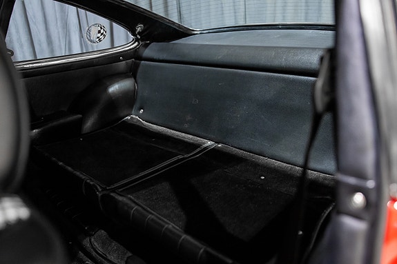 Porsche 911 T 21 of 29