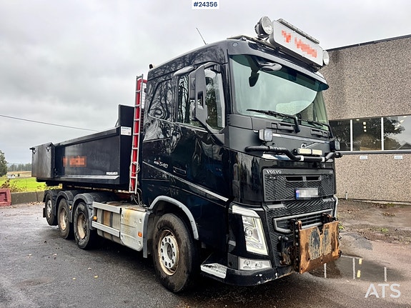 Volvo FH540 Tridem Brøyterigget Krokbil m/ Krokkasse. SE VIDEO 8 of 30