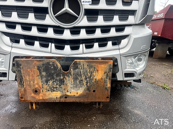 Mercedes-Benz Arocs 3258 Tridem brøyterigget krokbil 10 of 30