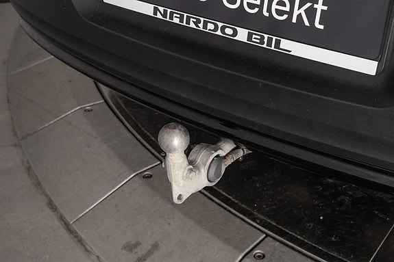 Volvo XC40 14 of 30