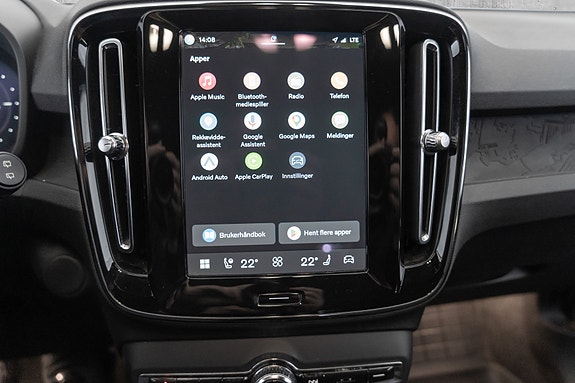 Volvo XC40 23 of 30