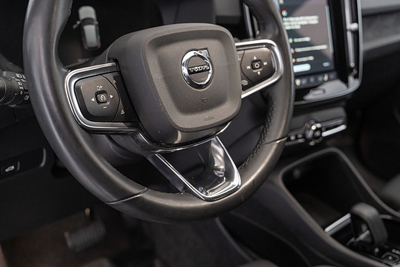 Volvo XC40 18 of 30