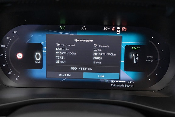 Volvo XC40 21 of 30