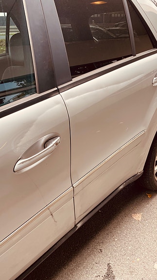 Mercedes-Benz ML320 3 of 21