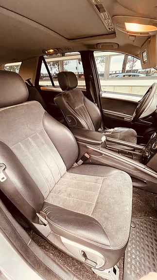 Mercedes-Benz ML320 13 of 21