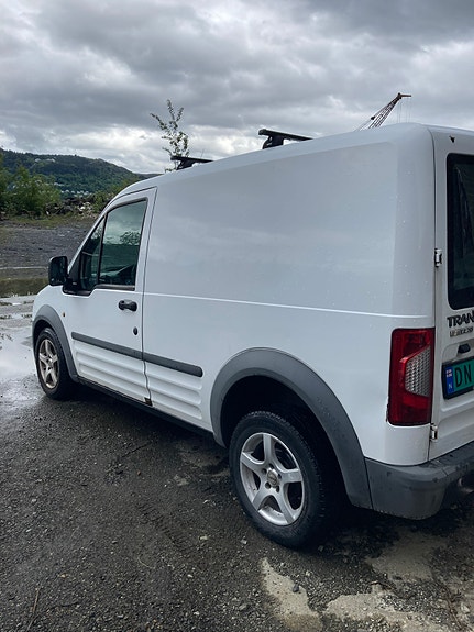 Ford Transit Connect 2 of 11