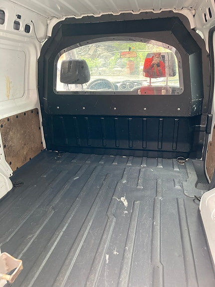 Ford Transit Connect 7 of 11