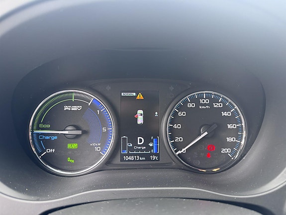 Mitsubishi Outlander 13 of 18