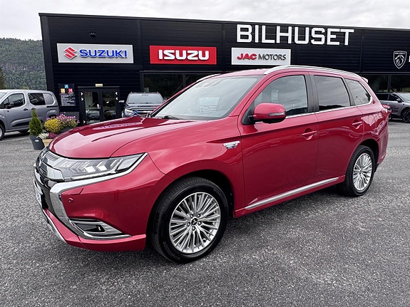 Mitsubishi Outlander 2 of 18