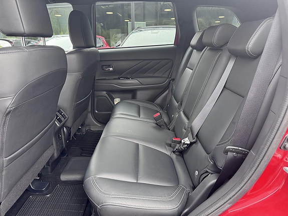 Mitsubishi Outlander 11 of 18