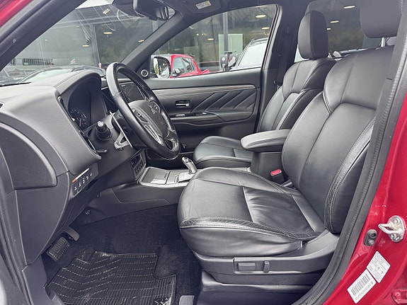 Mitsubishi Outlander 10 of 18