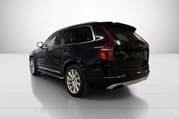 Volvo XC90 7 of 30