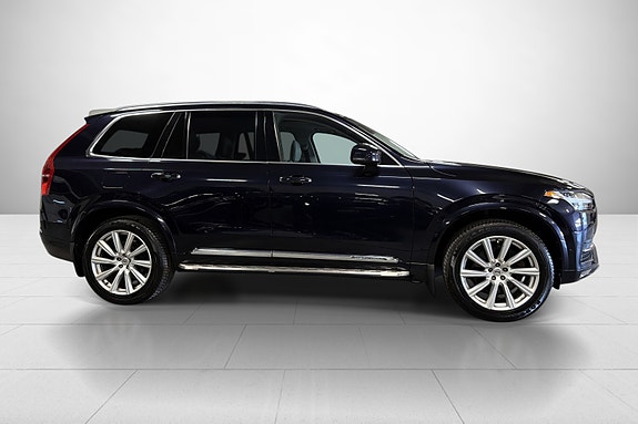 Volvo XC90 4 of 30