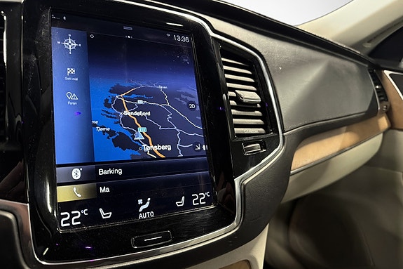 Volvo XC90 29 of 30