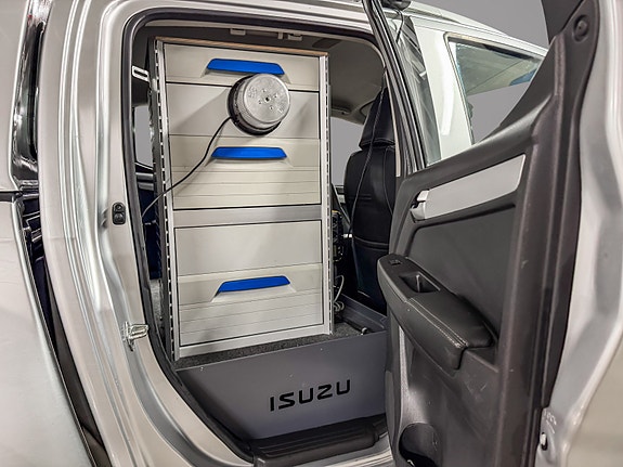 Isuzu D-max 25 of 30