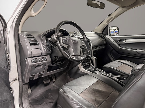 Isuzu D-max 11 of 30