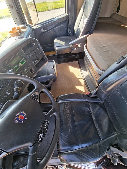Scania R560 9 of 15